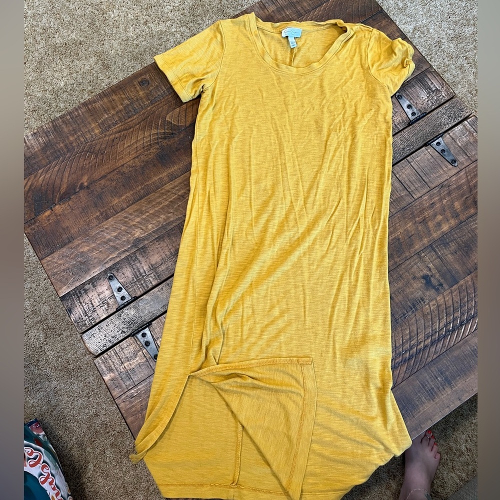 Jessica Simpson Mustard Short Sleeve Dress